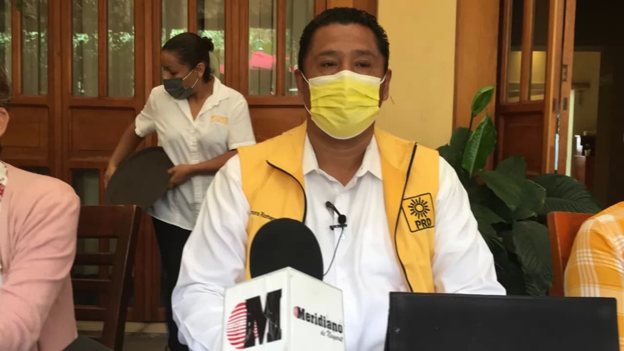 Adán Zamora asume la dirigencia del PRD en Nayarit