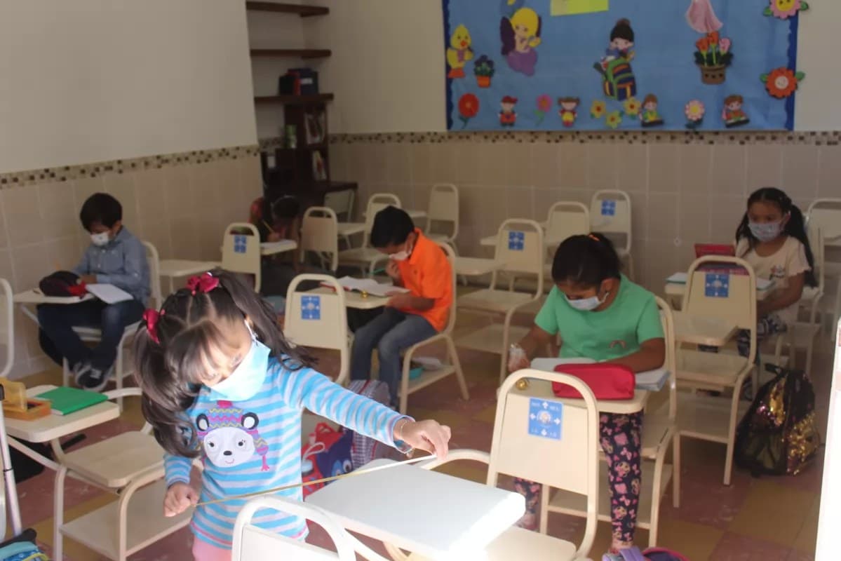 Docentes están obligados a impartir clases presenciales: SEPEN