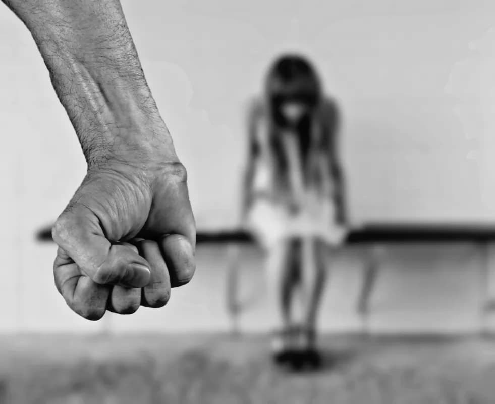 Desempleo ocasionó repunte en casos de violencia contra la mujer