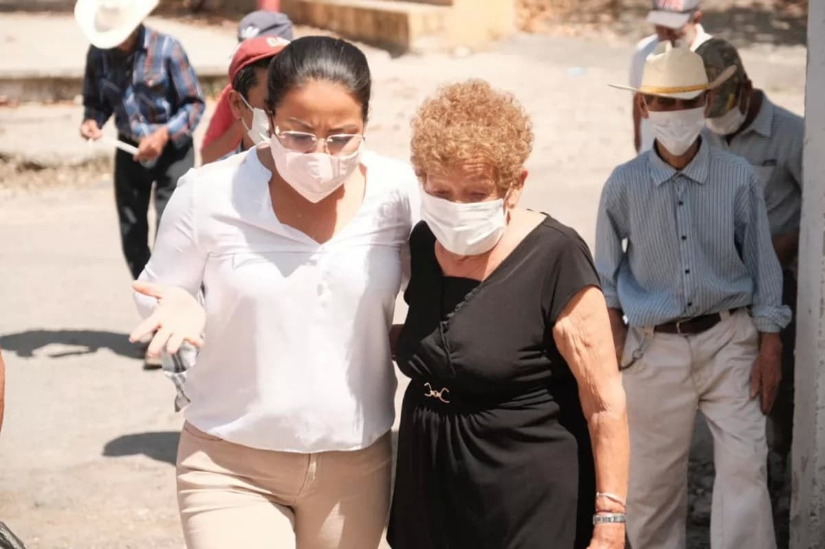 Dejaré finanzas sanas y cero adeudos en San Blas: Candy Yescas