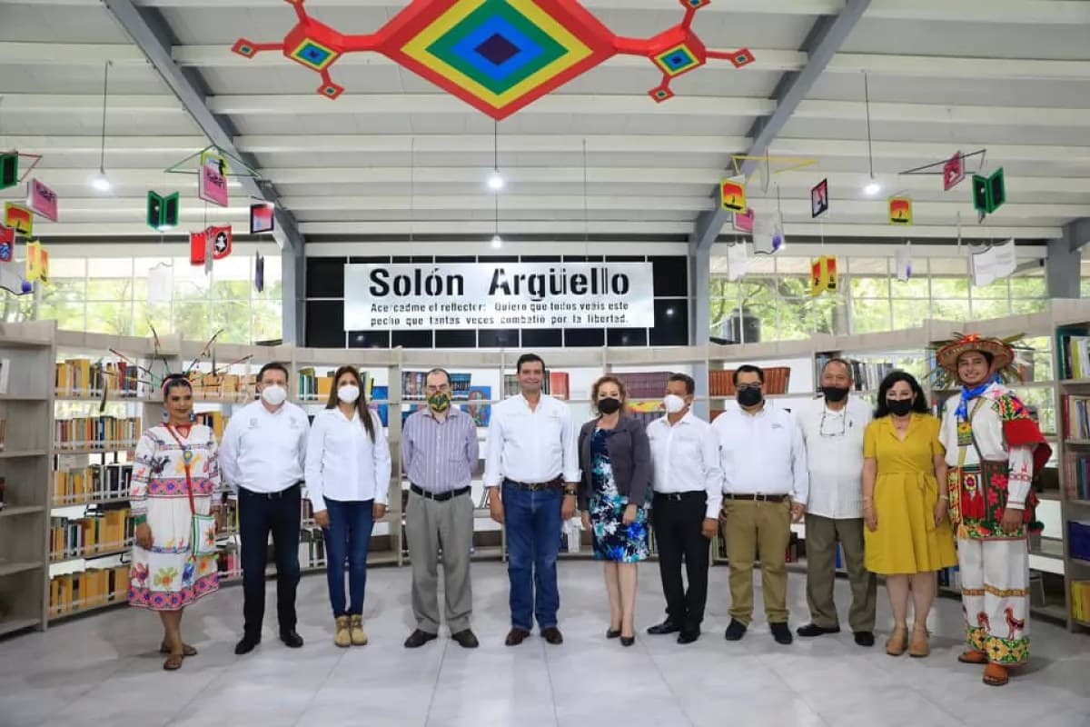 Entrega Toño Echevarría la renovada biblioteca central \"Solón Argüello\"