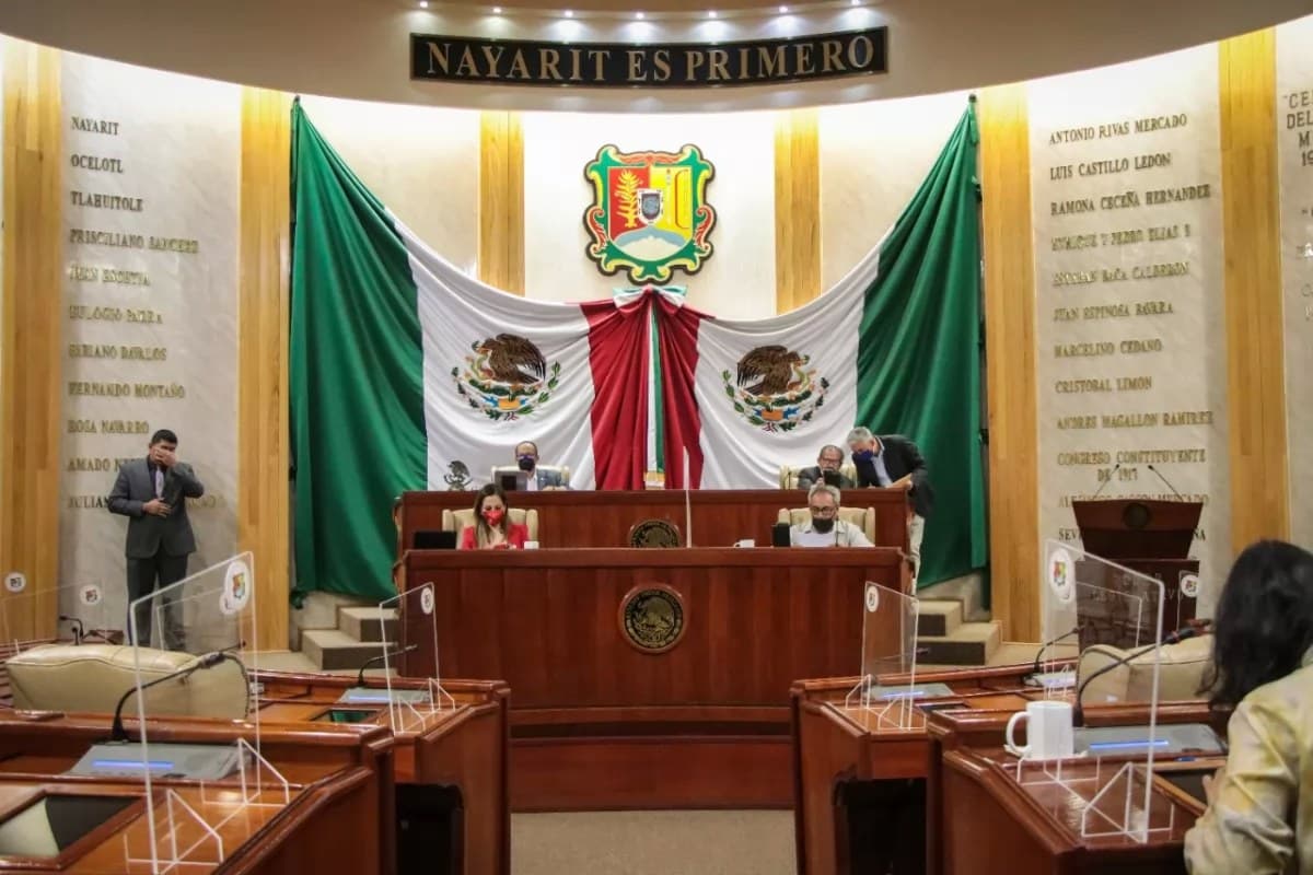 Sesión Solemne al muro de honor, Bicentenario de la Marina