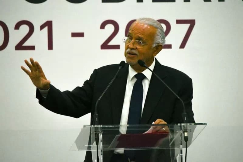 Educación y Salud prioridad para disminuir la pobreza y la desigualdad. Miguel Ángel Navarro Quintero