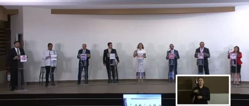 Falta de agua, aviadores y reactivación económica: Así fue el debate en Tepic