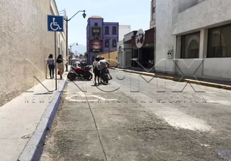 “Fuertes multas para automovilistas que invadan estacionamientos destinados a discapacitados”: Raquel Mota