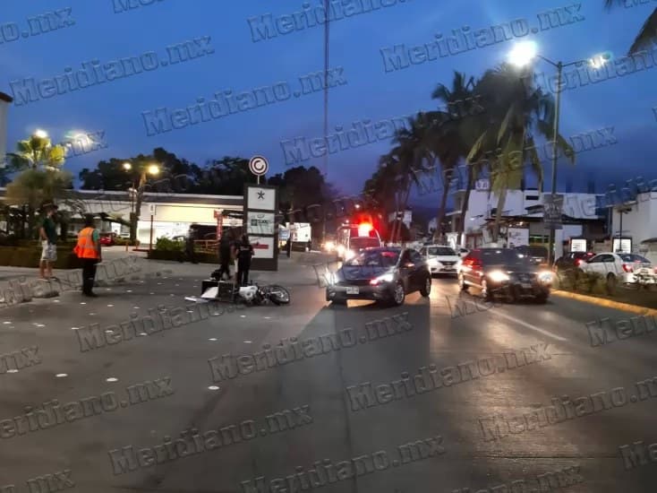 ¡motocicleta se embarró con un kia en plaza city!