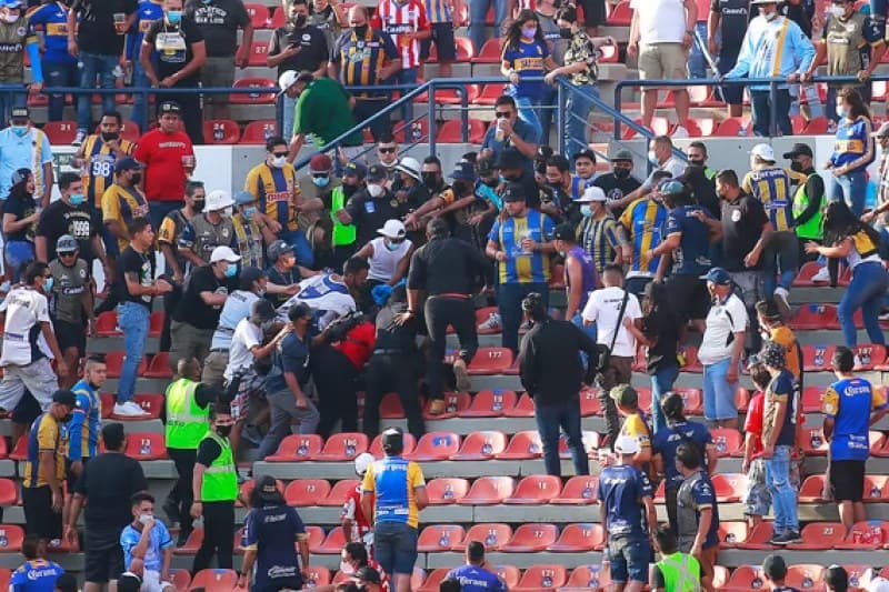 Liga MX y autoridades trabajarán para evitar más peleas en los estadios
