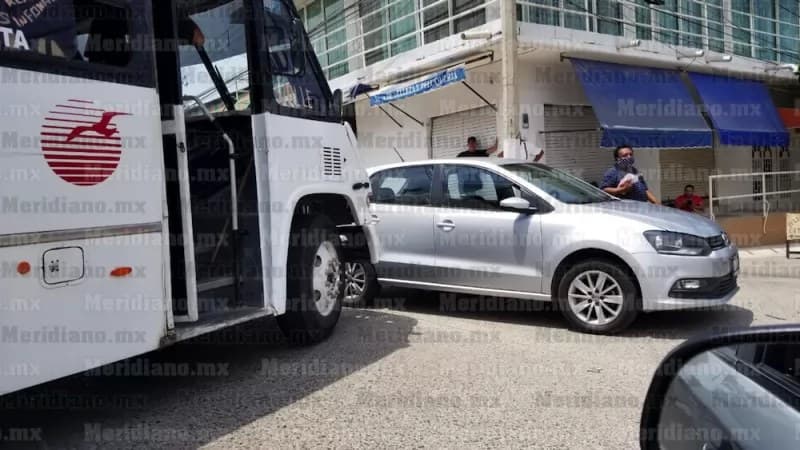 Por brincarse la ruta, ¡MEDINA CHOCA UN COCHE!