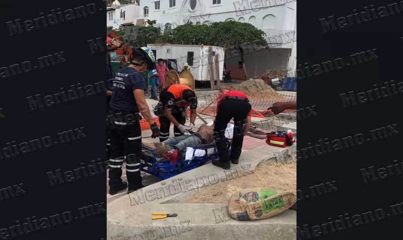 ¡“por poco y no la cuenta” hombre se electrocutó!