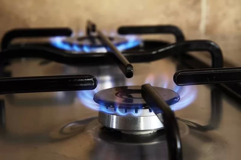 Pemex atribuye incremento en gas LP a distribuidores y reforma energética