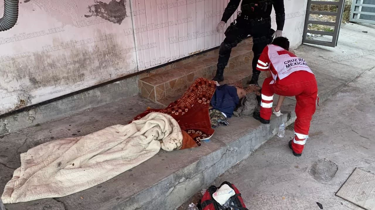 Tiran a la calle paciente por no traer dinero para su operación