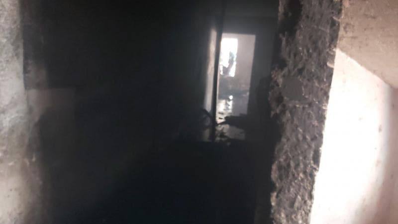 Provocan incendio en una casa abandonada