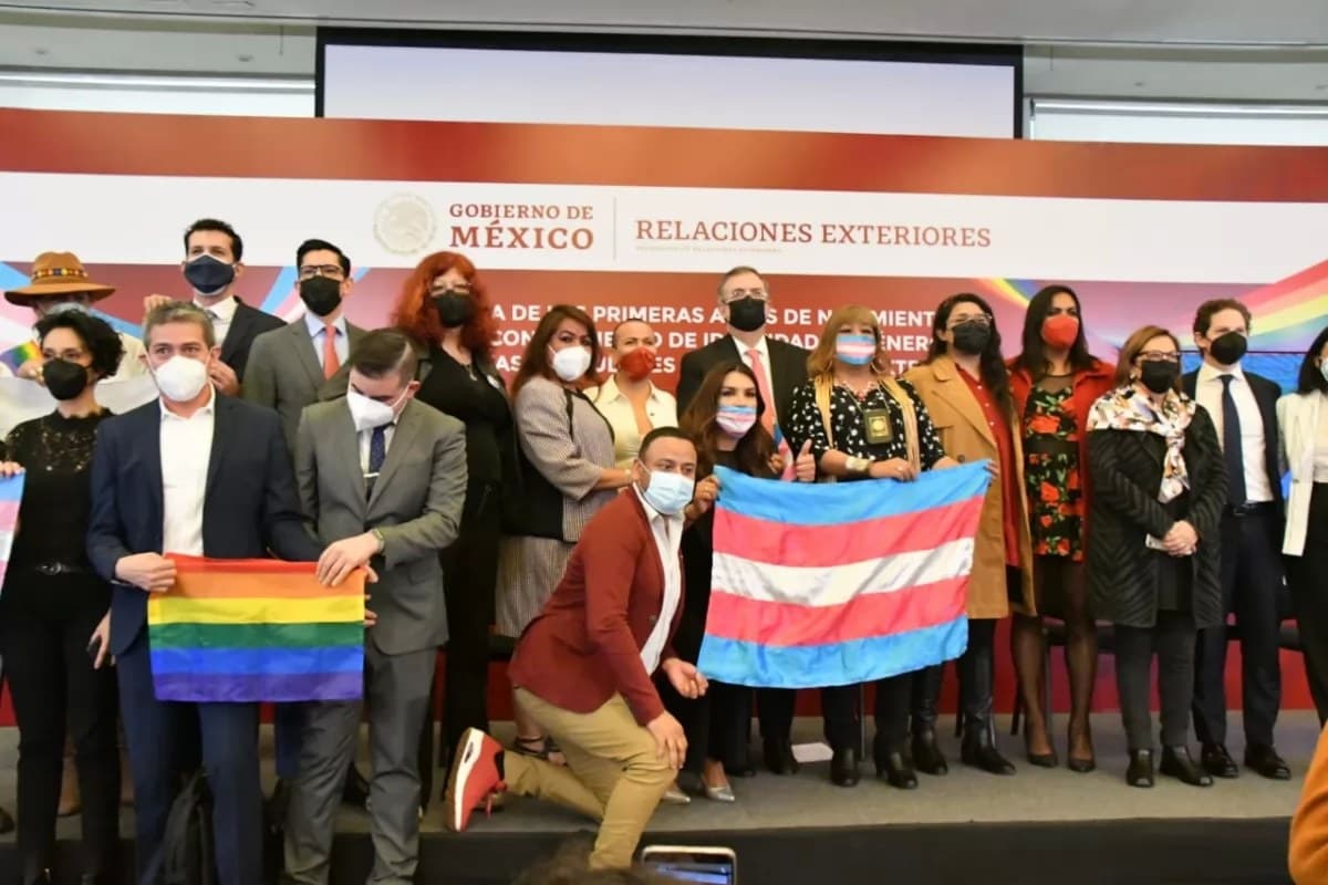 Reconoce México identidad transgénero en actas de nacimiento