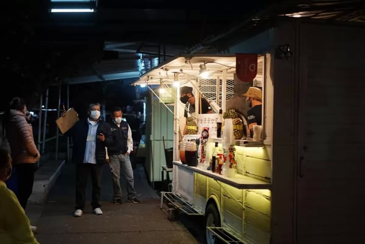 Amplían horario de venta de puestos semifijos en Nayarit