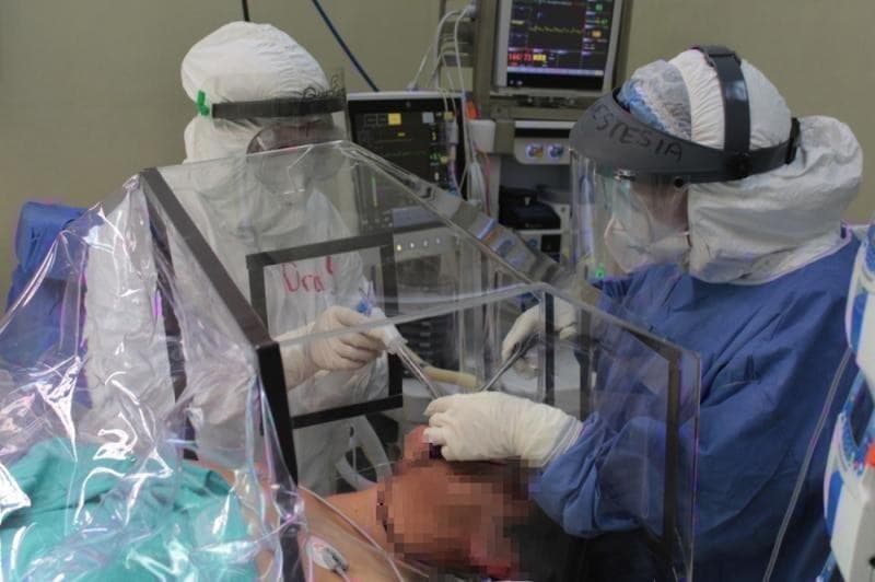 Intubado y grave primer portador de la nueva cepa de COVID-19 en México