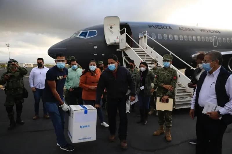 Nayarit recibe más de 5 mil vacunas más destinadas al personal de salud