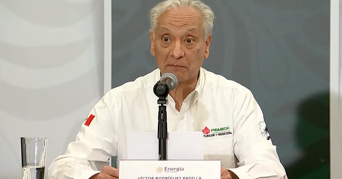Pemex acepta derrame en Golfo de México y separa a 3 funcionarios