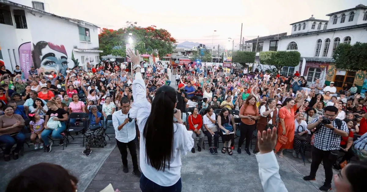Entre vecinos y familias, Geraldine Ponce refrenda cercanía en la colonia Indeco