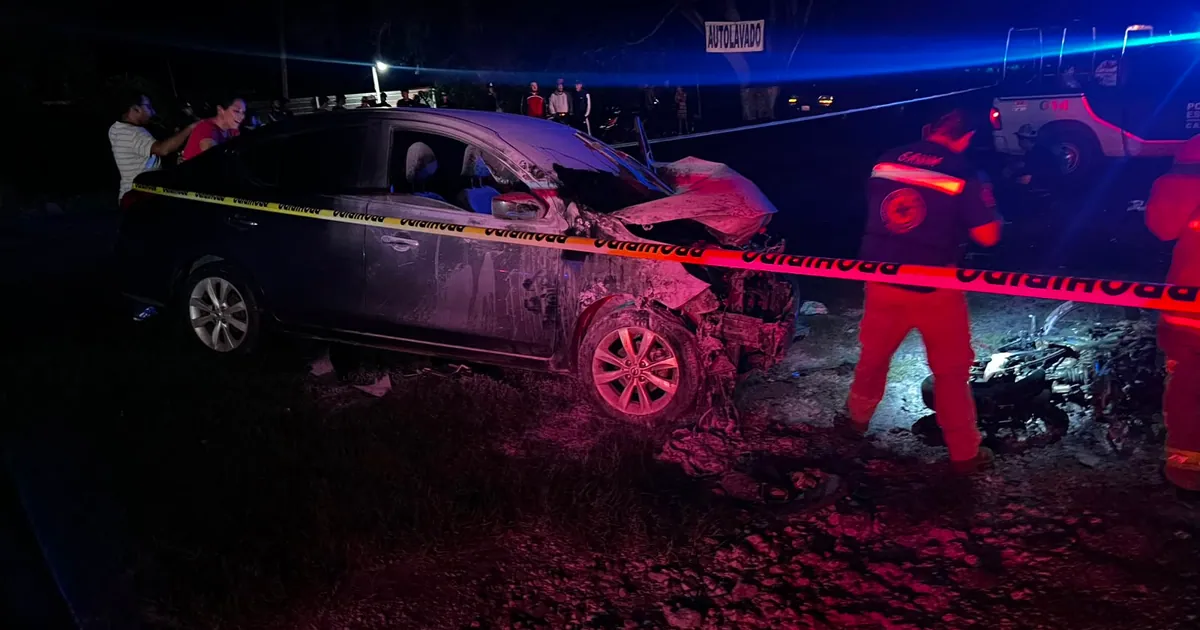 Muere joven motociclista tras choque con Versa en avenida México; conductor detenido