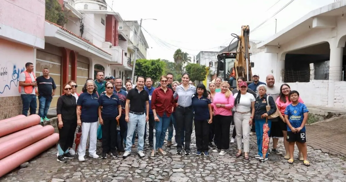 Geraldine Ponce cumple compromisos y lleva soluciones a Los Fresnos Poniente