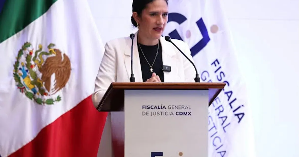 Víctimas de despojos llevan ante la justicia a 14 funcionarios de la CDMX