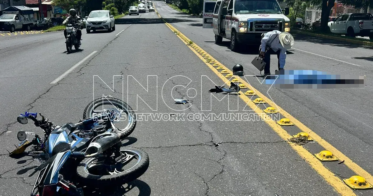 Motociclista atropella a tres personas en Insurgentes y Prisciliano Guerrero; muere una mujer de 52 años