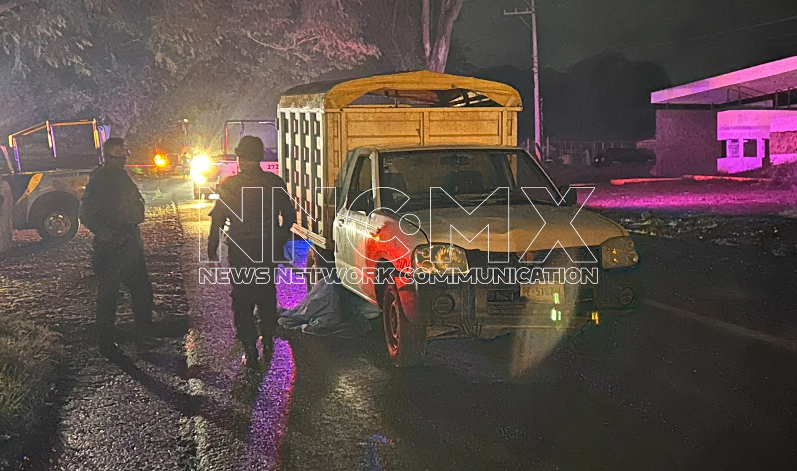 Atropella camioneta a dos mujeres de la tercera edad en la carretera Tepic-Aguamilpa; una muere