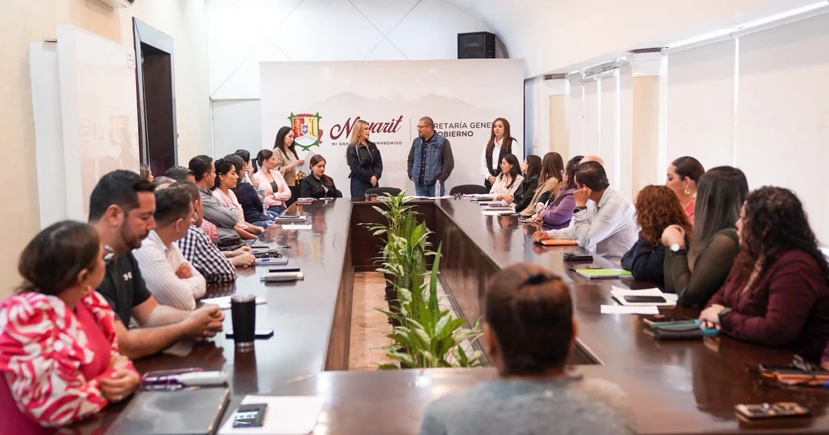 Capacitan a personal de Gobierno en manejo de emociones