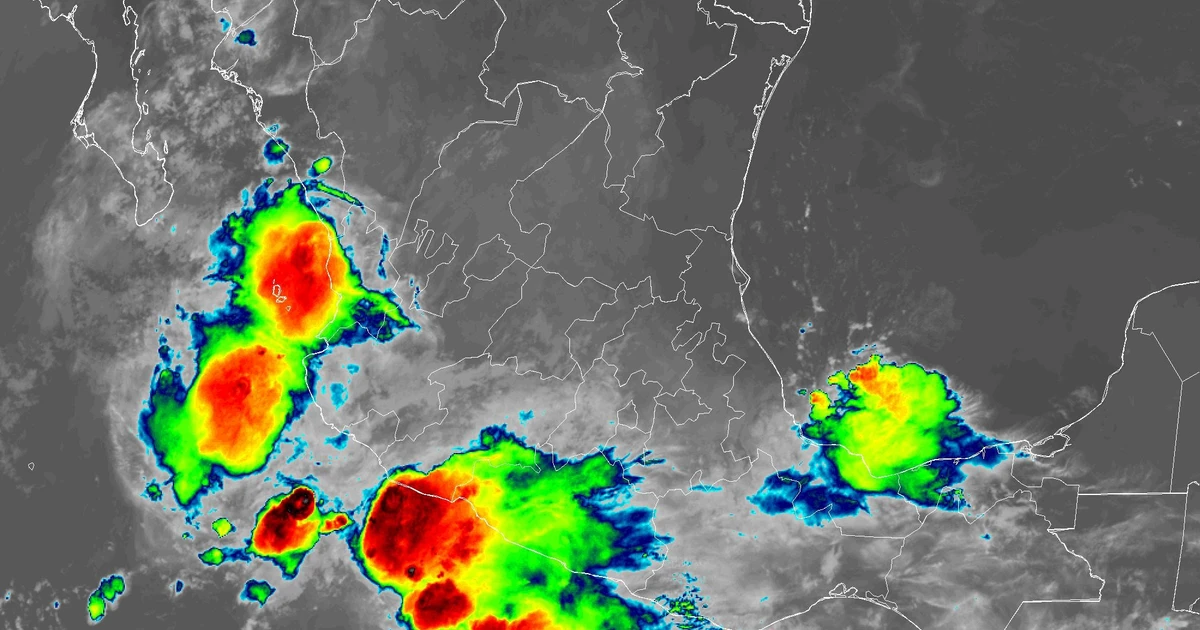 Clima en México hoy jueves 25 de junio de 2026: tormentas eléctricas, granizo y calor extremo en 10 estados