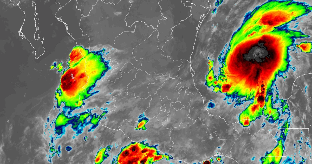 Tormenta con granizo en Tepic este miércoles