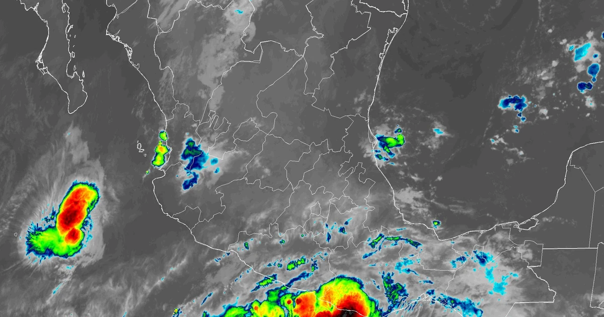 Tormenta con granizo golpea Tepic este jueves
