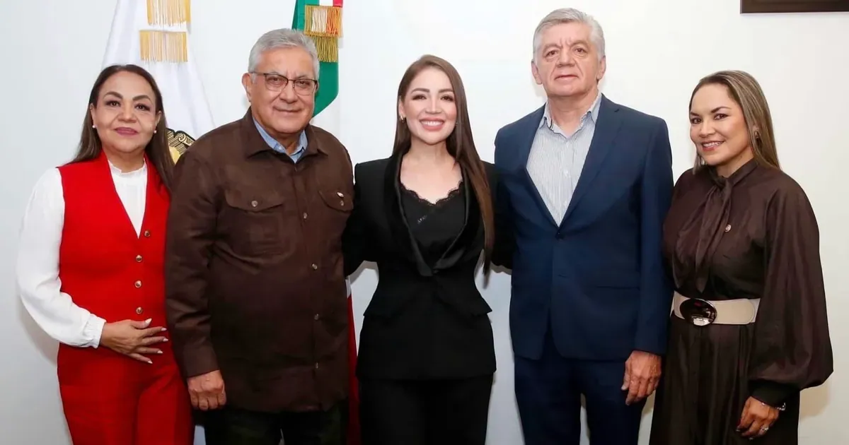 Jasmín Bugarín abre diálogo con el magisterio y el SNTE