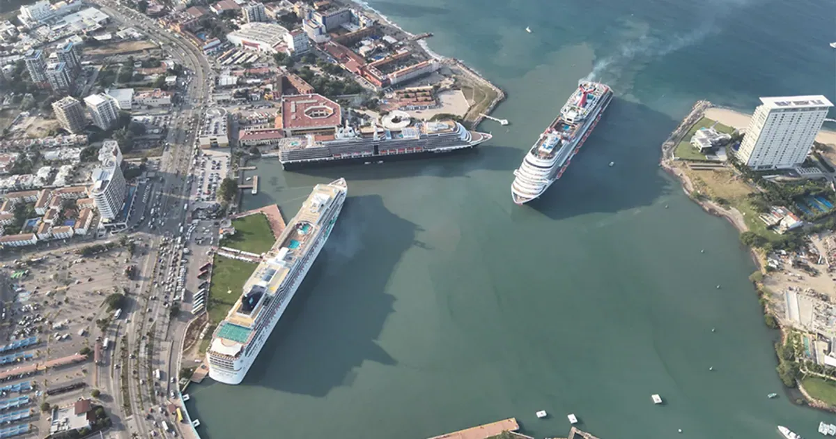 Vallarta reabre el puerto a toda la navegación tras Simón