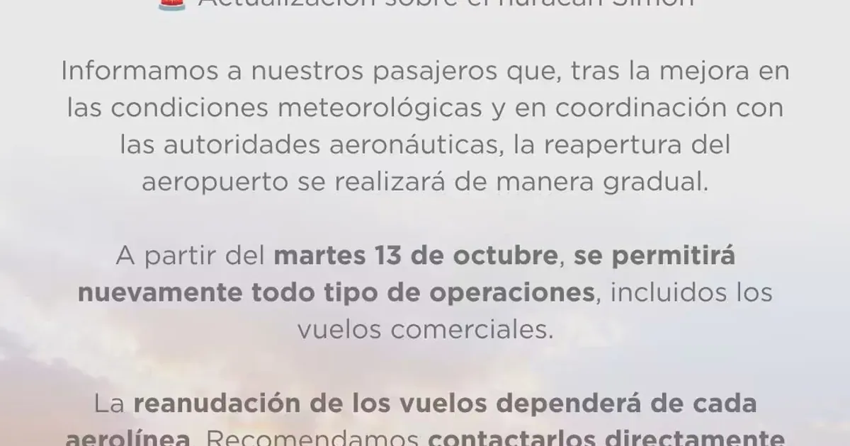 Aeropuerto de Vallarta reanuda vuelos tras el huracán Simón
