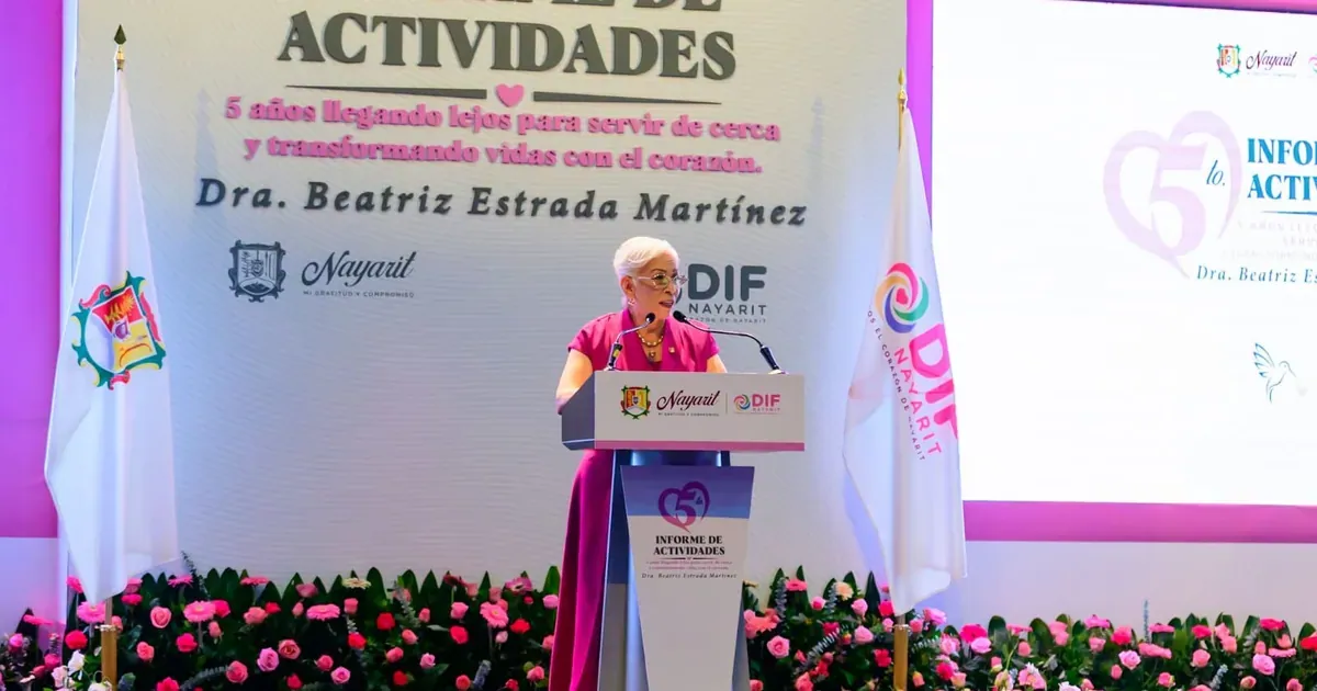 Beatriz Estrada presenta su Quinto Informe al frente del DIF