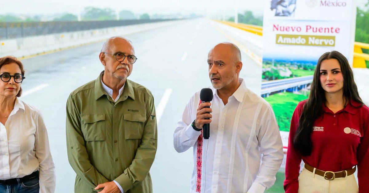 Navarro destaca puente Amado Nervo como obra emblemática