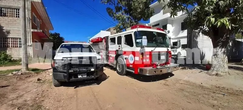 ¡movilizan a bomberos por una fuga de gas!