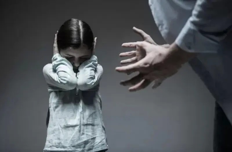 ¿Golpear para educar?