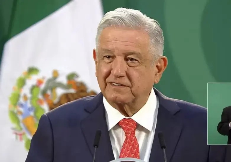 AMLO anuncia que la vacunación a maestros comenzará “de inmediato”