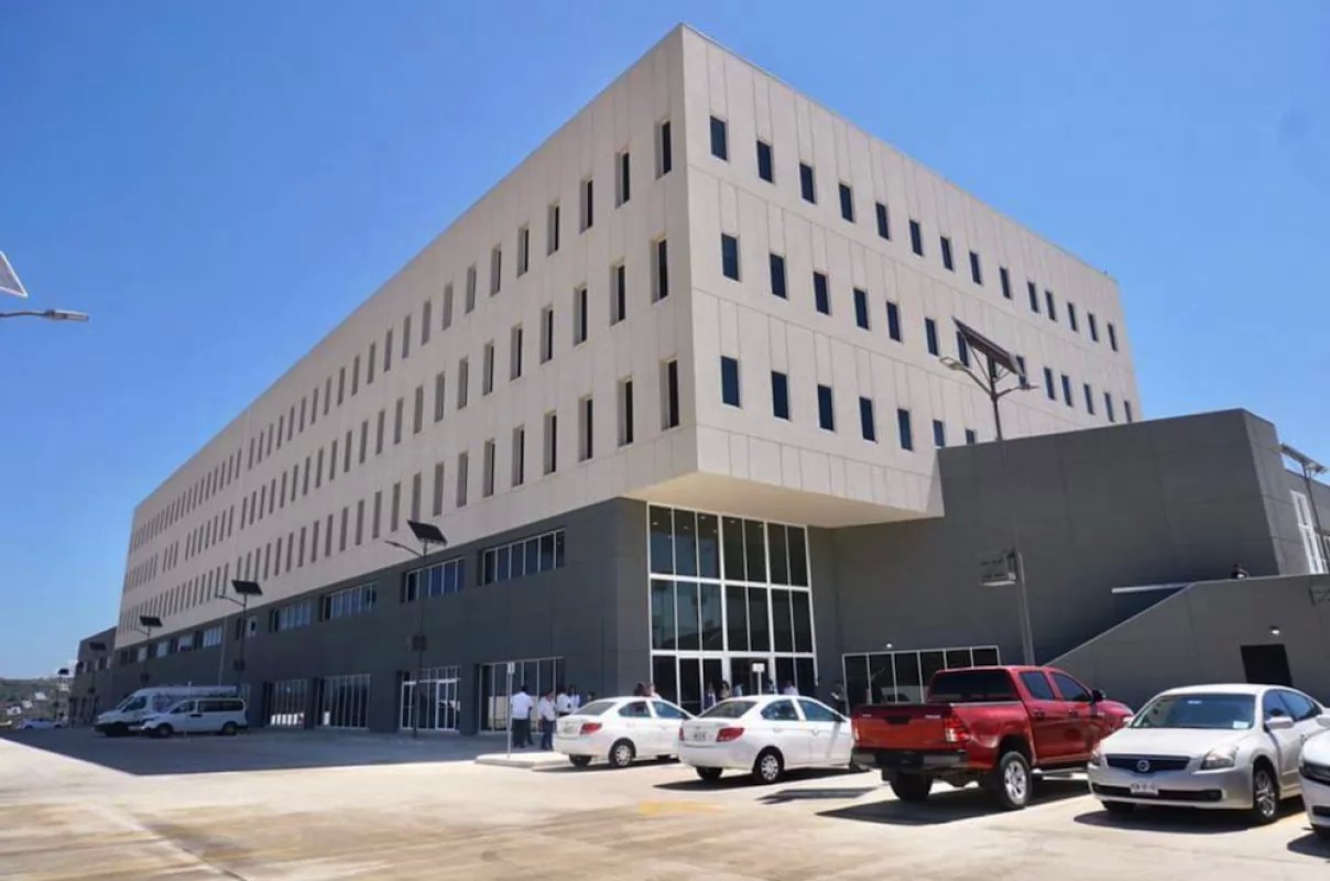 Urgente activar programas que permitan atención médica universal