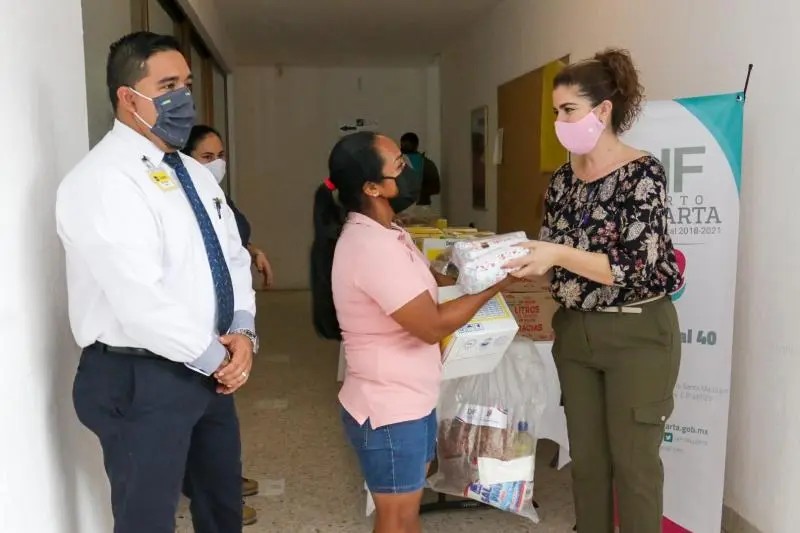 Entrega DIF Apoyo Alimenticio a Familias de Grupos Vulnerables