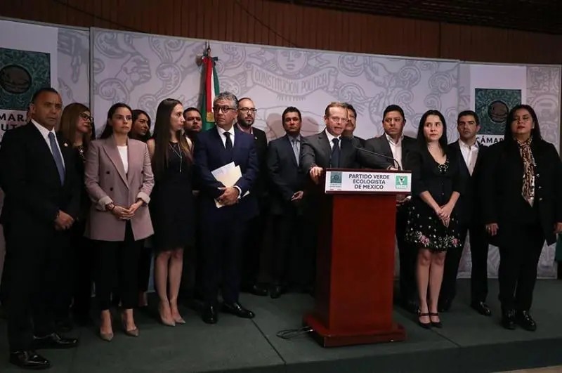 México. Demanda PVEM eliminar cuotas de reinscripción a escuelas privadas