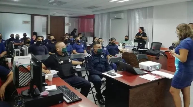 Capacitan a Policías en Protocolo de Actuación en Violencia Contra Mujeres