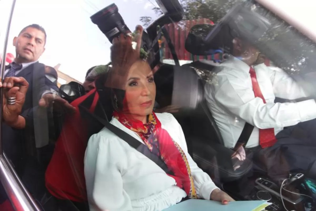 Rosario Robles seguirá presa; Rechazan prisión domiciliaria