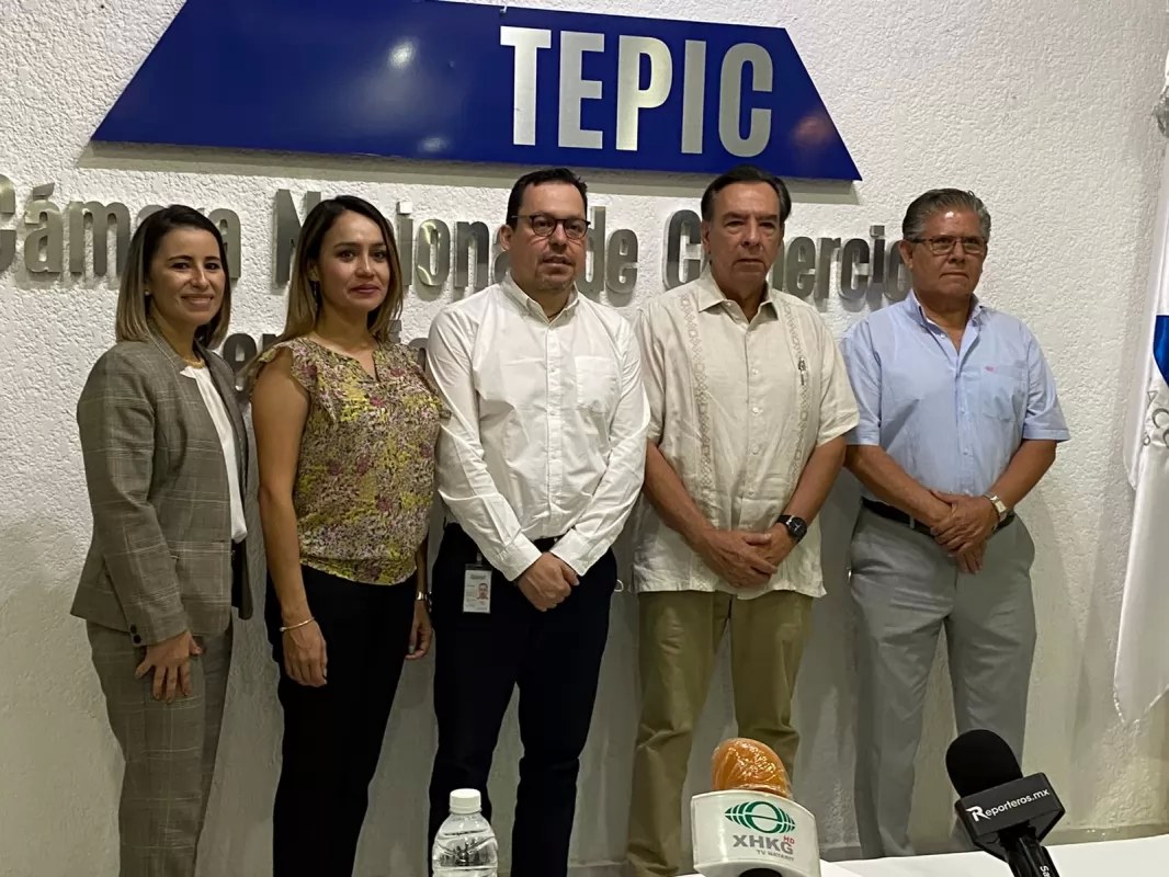 Firma la CANACO y Fonacot convenio de colaboración