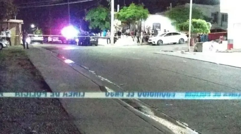 Culiacán. Matan a balazos a hombre afuera de un expendio de cerveza