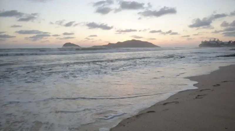 Mazatlán. Culiacanense muere ahogado en playa de la zona de Cerritos