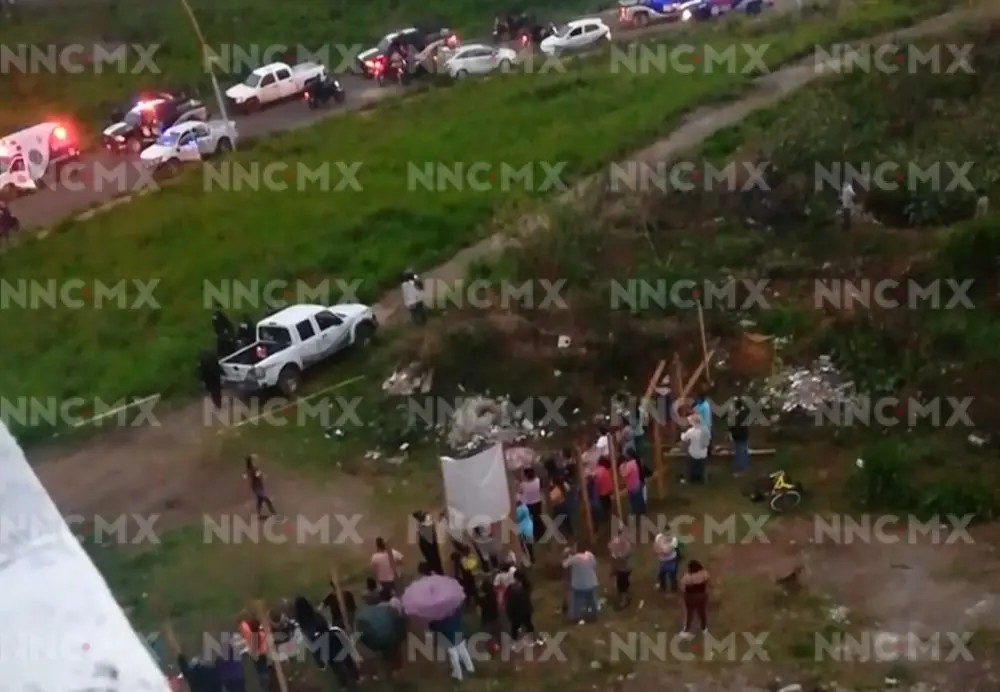 Tepic. Moviliza manifestación cuerpos policiacos y de emergencia en La Cantera