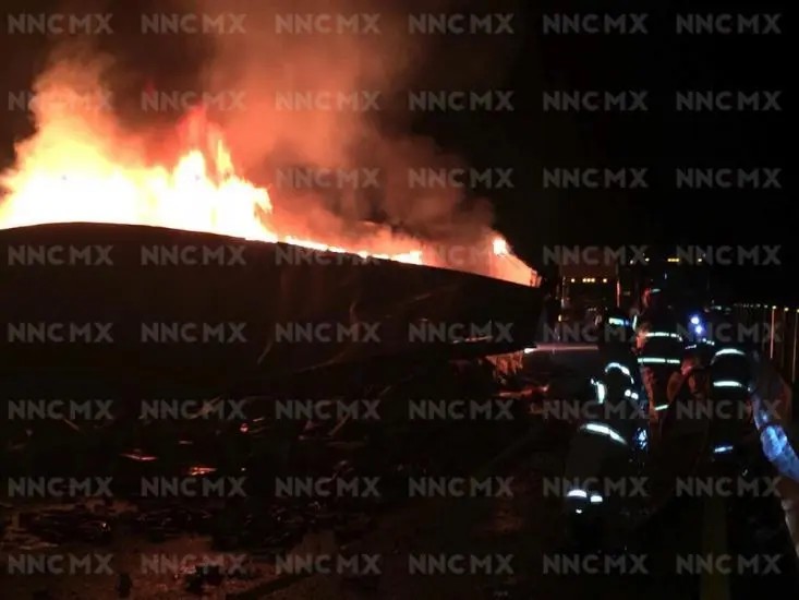 Nayarit. Tráiler en llamas por la Tepic-Guadalajara