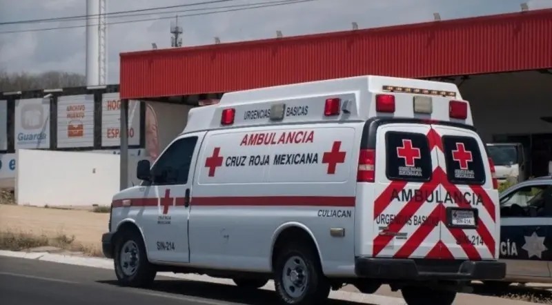 Culiacán. Llevan a hombre baleado a una clínica del centro